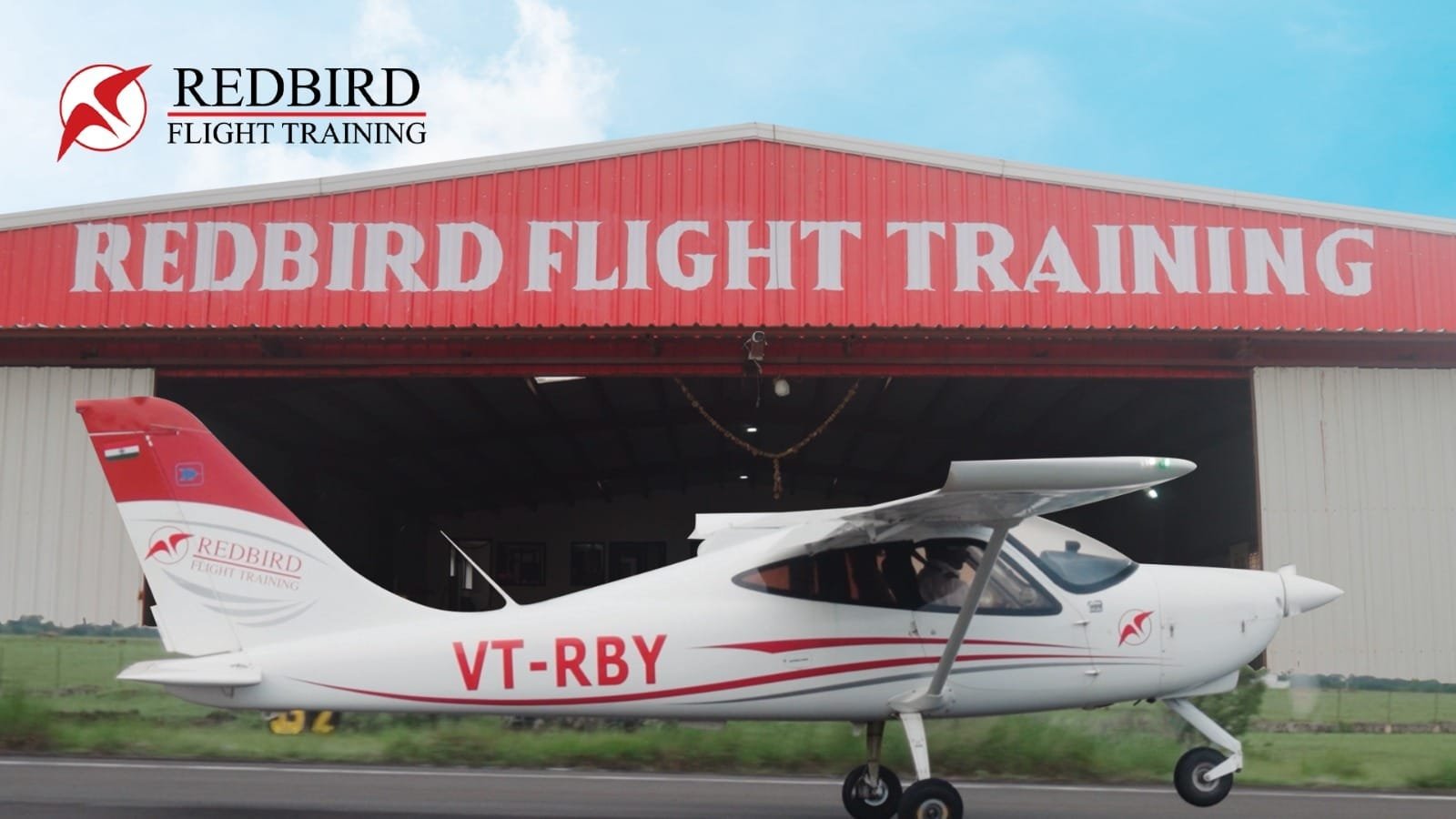 How Flight Training Schools Support Students Beyond the Cockpit?